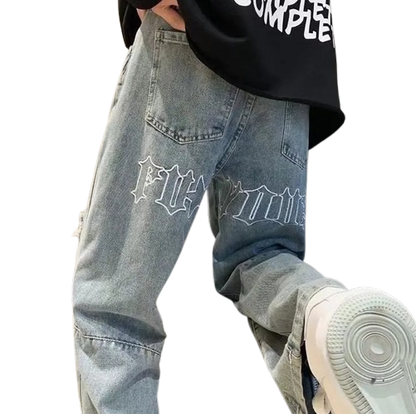 Jeansy z przetarciami UNISEX